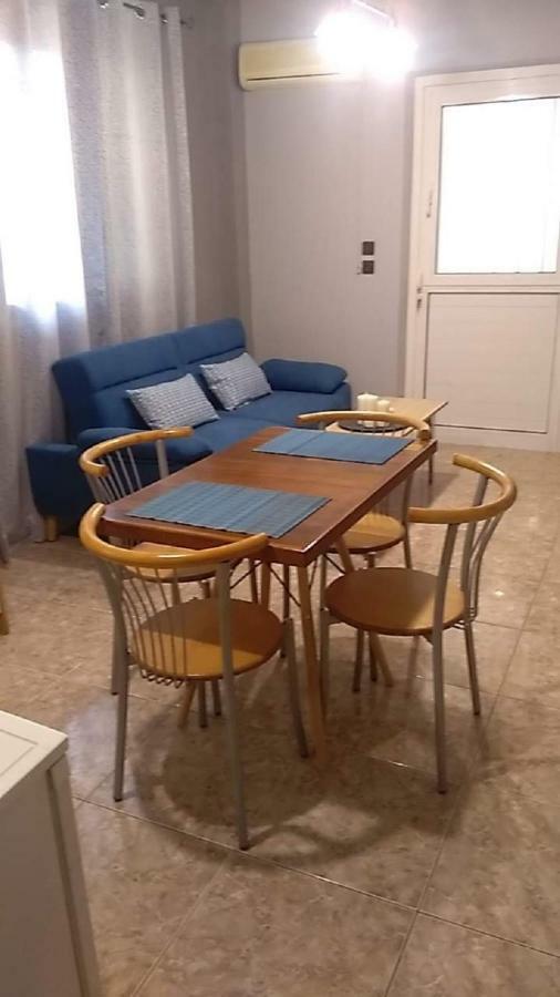 Lemontree Apartment Athena Bagian luar foto