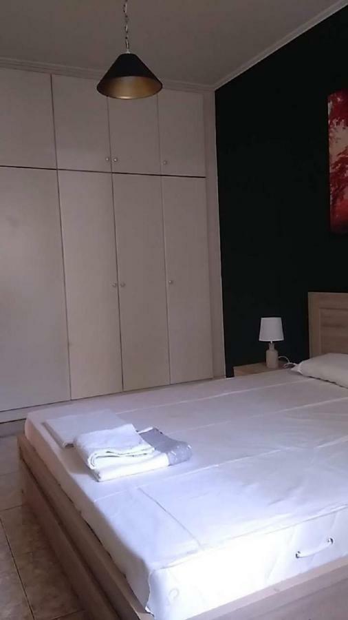 Lemontree Apartment Athena Bagian luar foto