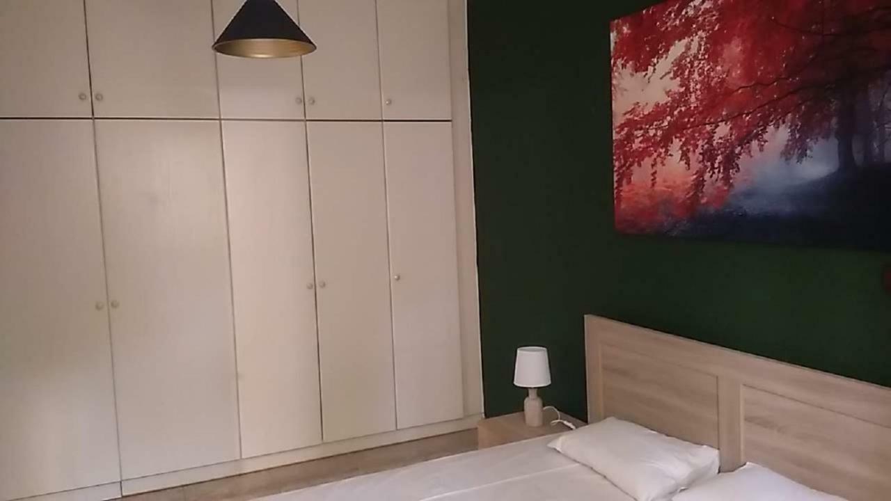 Lemontree Apartment Athena Bagian luar foto